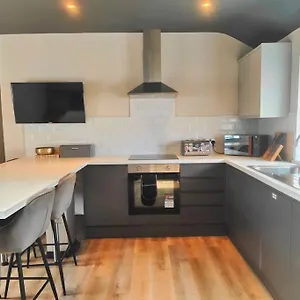  Apartment Sloane Modern 2 Bedroom Seafront